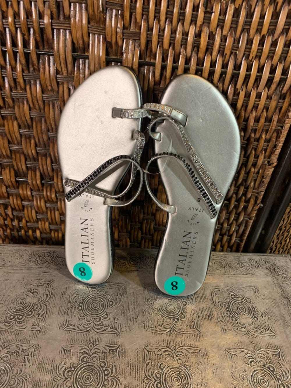 🚫SOLD🚫Italian Shoemakers Silver Rhinestone Sandals Size 8